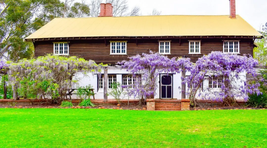 Fairbridge Village Cottage Accommodation