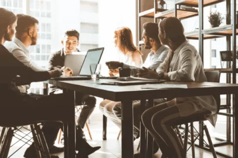 Digital-Marketing-Strategy-A-team-discussing-marketing-plans-600x400